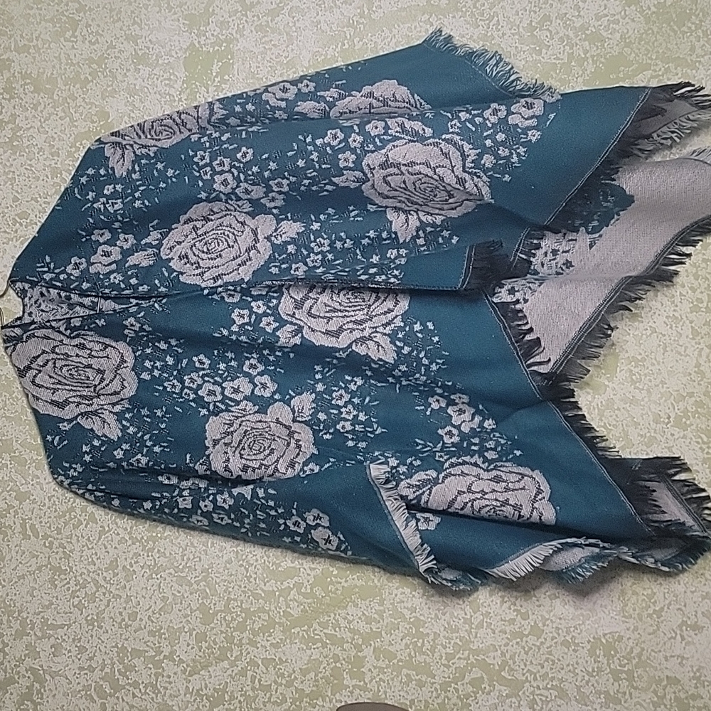 Breezy Lane Poncho